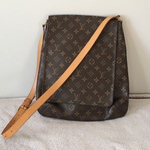 Authentic Louis Vuitton Musette Salsa